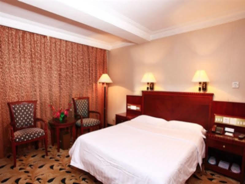 Yizhi Hotel Changgang Metro Station - Free Shuttle Bus During Canton Fair Guangzhou Exterior foto
